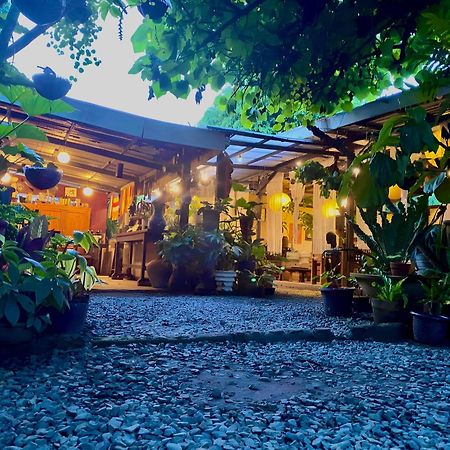Marius B&B & Hostel Silang Kültér fotó